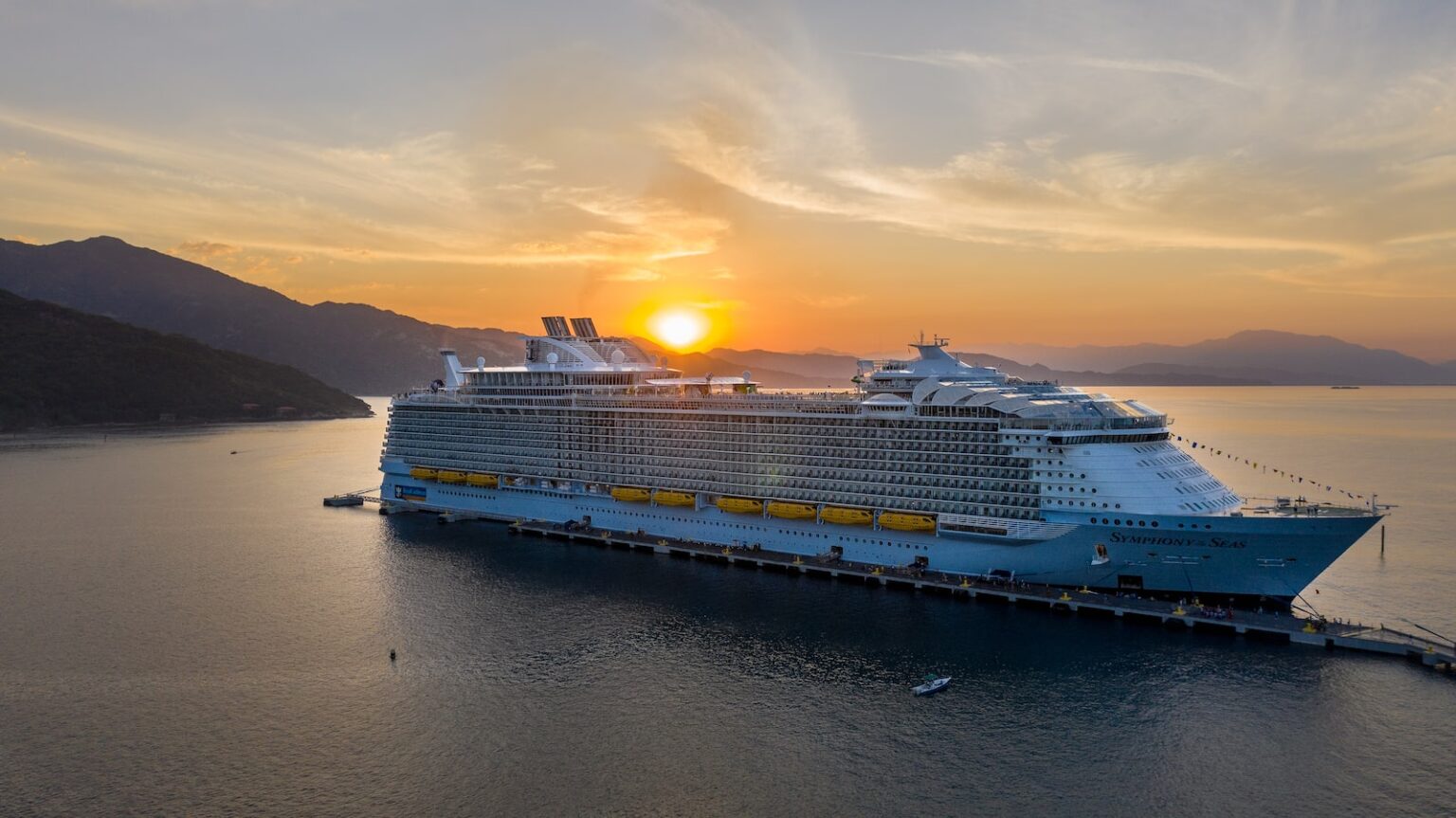 ¿Por qué flotan los barcos?