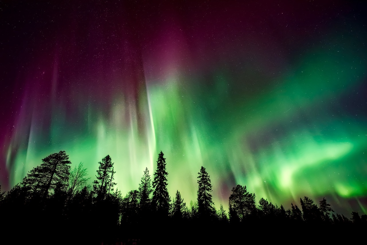 aurora borealis 2647474 1280