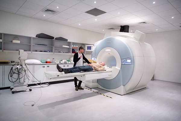 190603 Functional magnetic resonance imaging at the Imperial Centre for Psychedelic Research